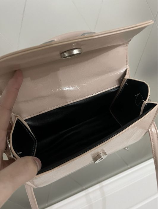 Новая сумка розовая продается