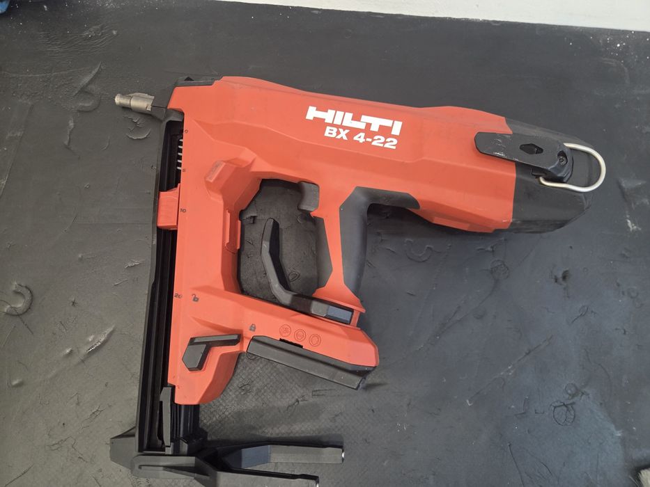 Corp Pistol de batut cuie in beton Hilti BX 4 22