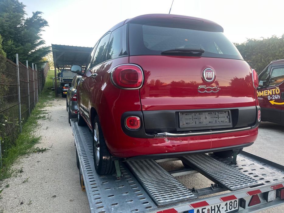 Dezmembrez Fiat 500L 2013 150.000km