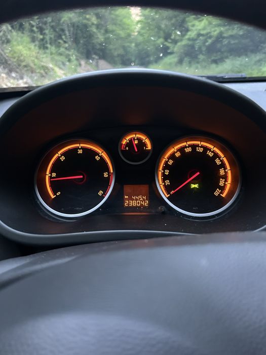 Opel Corsa D - 1.3CDTI- 2010