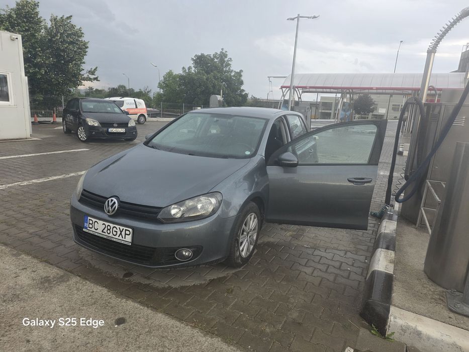 VOLKSWAGEN Golf 2012 — imagine 2
