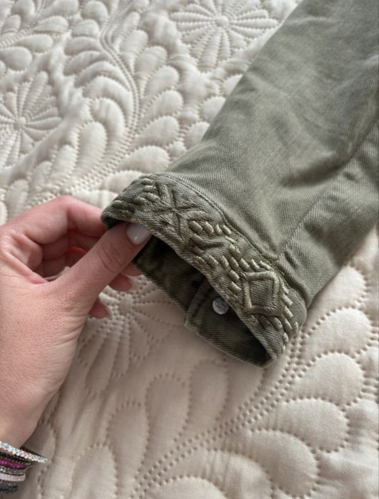 Vând jacheta S’Oliver