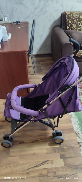 Продам коляску  прогулочную лёгкую летнюю