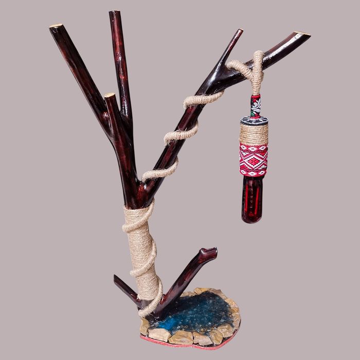 Настолна лампа в битов стил