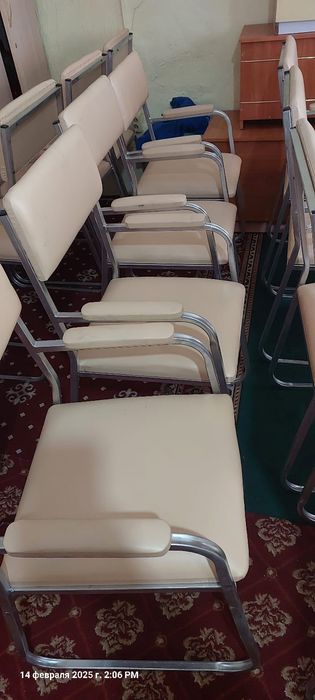 Стулья с мягким сидением