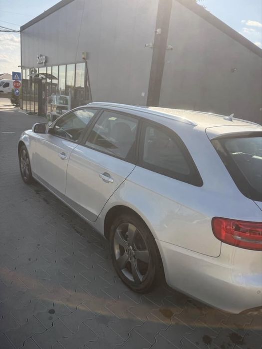 AUDI A4 2011 — imagine 3
