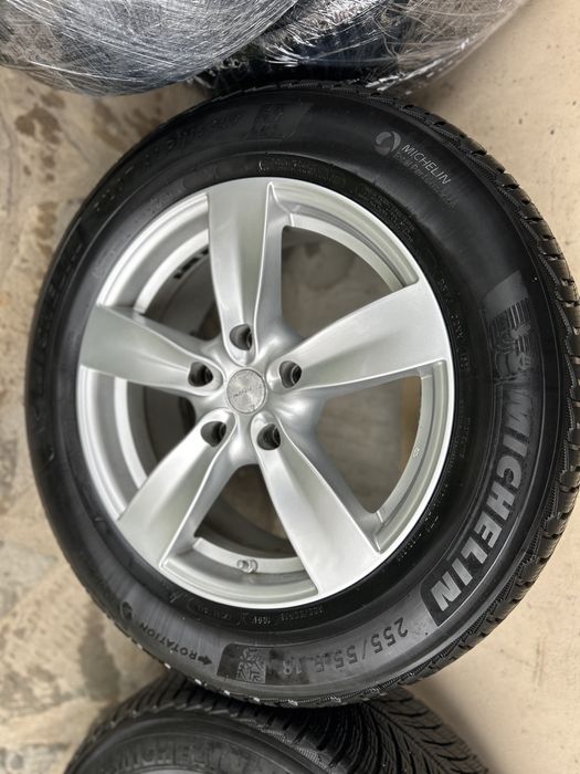 Roti iarna originale Touareg pe 18 cu prindere 5x130