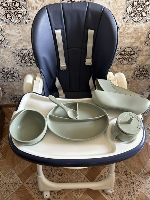 Детский стульчик для кормления