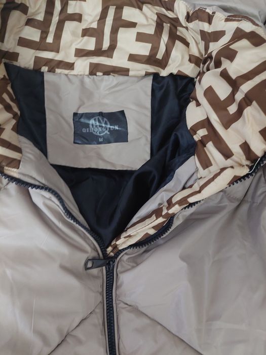 Куртка сатылады новый