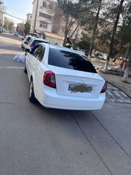 Chevrolet lacetti 2010