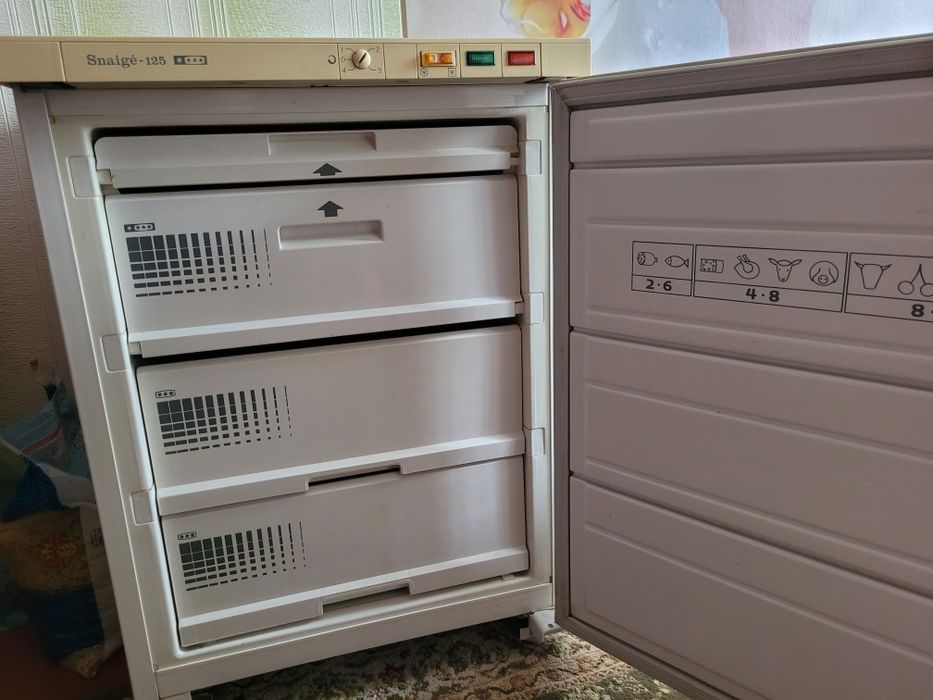 Морозильник Snaige.