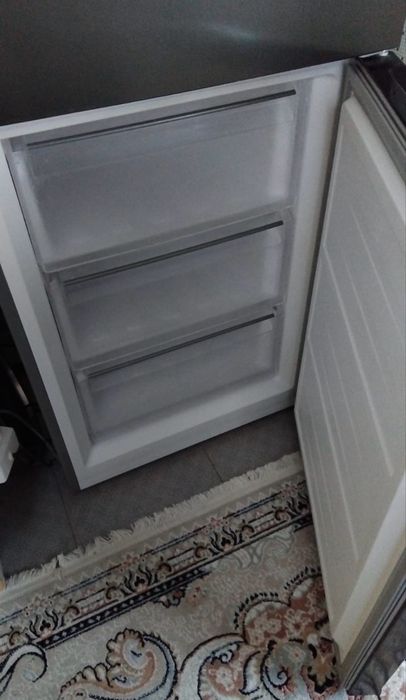 Холодильник Snowcap