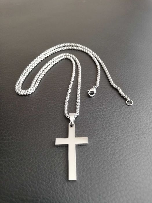 Цепочка с крестиком