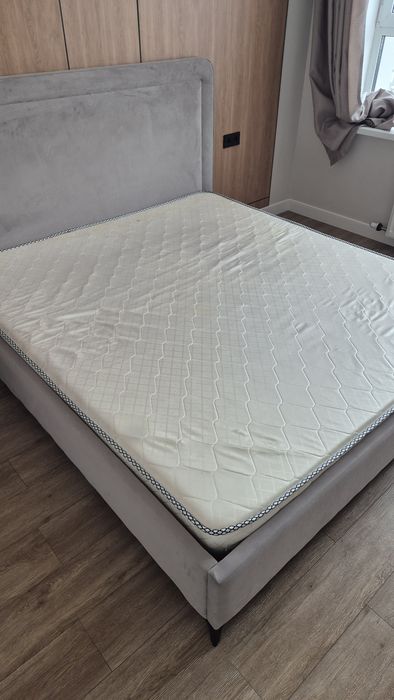 Матрас 2.0 на 1.8 м БУ