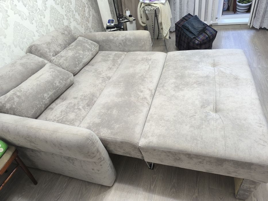Продам Диван компактный