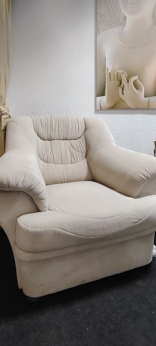 2  Fotolii comode,  foarte puțin folosite