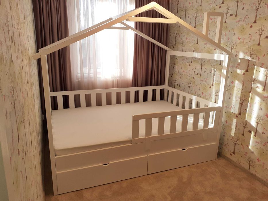 TRANSPORT GRATUIT.Pat tip casuta,cod 412