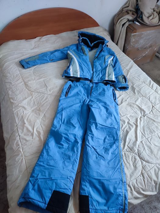 Продам жен.лыж.костюм..52-54 размер.