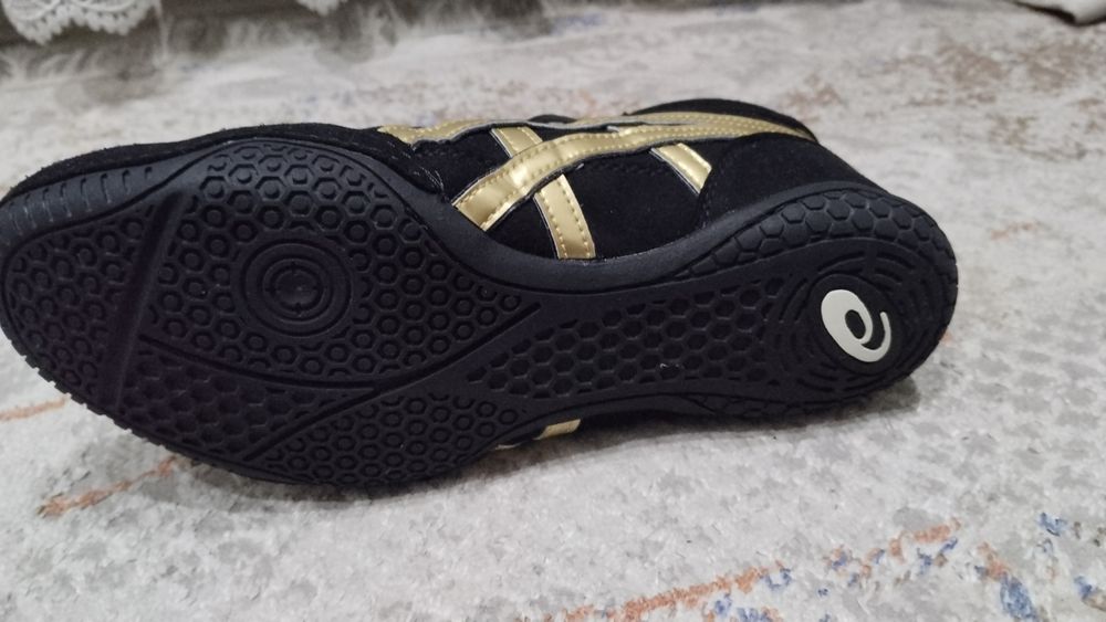 Борцовки asics tiger