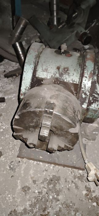 УДГ-250 делилка на токарный станок