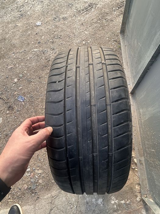 Срочно продам Triangle летние шины R 18