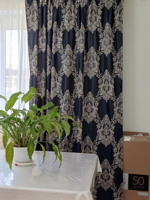 Продам Шторы 3-2,60