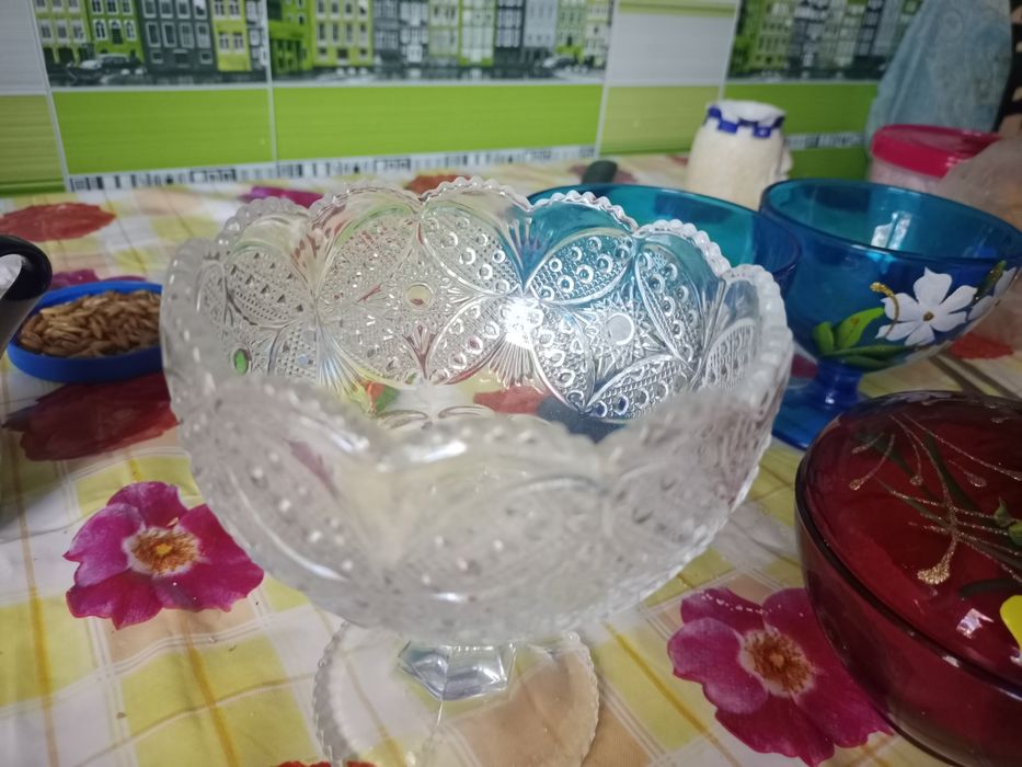 Продаю стеклянную посуду