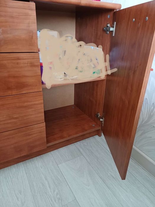 Продам комод для спальни