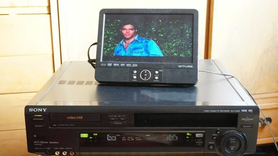 Video recorder COMBO VHS Video Hi8 Sony SLV-T2000 defect
