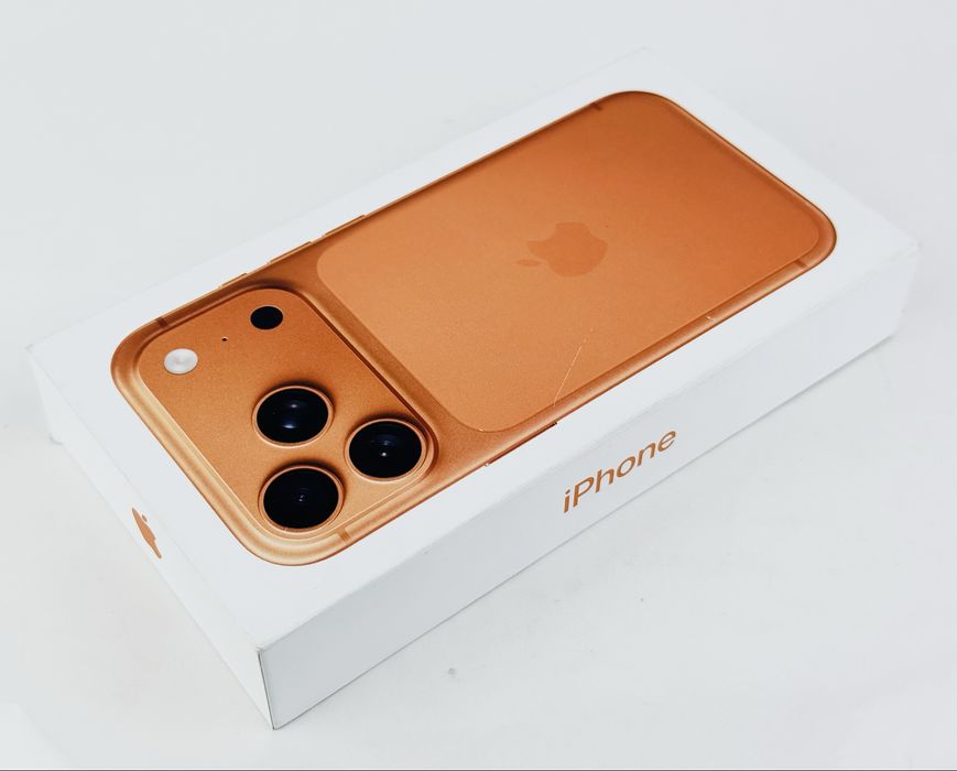 НАЛИЧЕН! Apple iPhone 17 Pro 1TB Cosmic Orange Гарания!