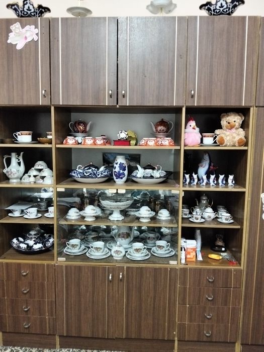 Stenka chiroyli ranga yasalgan