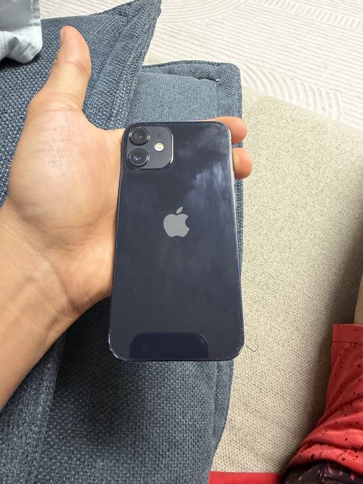 Iphone 12 mini продам
