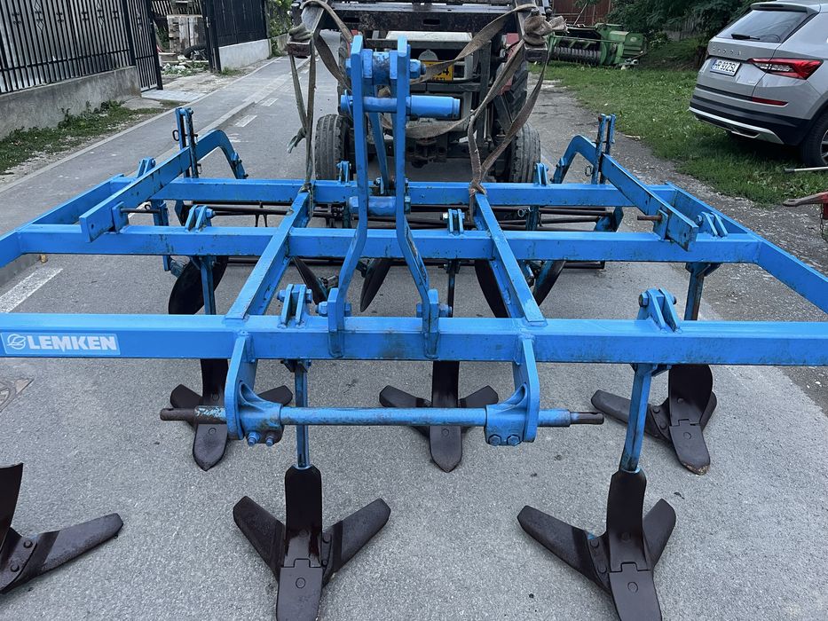 Gruber dupa tractor