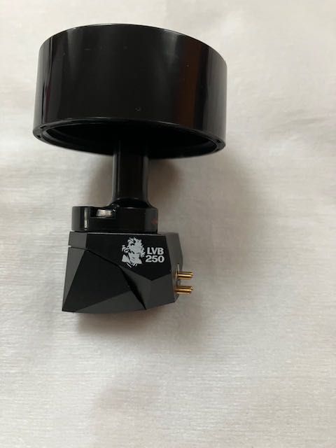 Cartus Ortofon 2M Black 250 LVB in stare excelenta, ca nou.