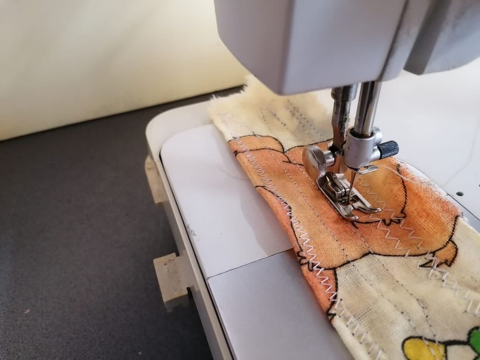 Masina de cusut electrica Pfaff CU PIESE METALICE