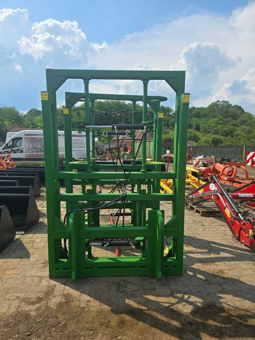 Incarcator baloti agro