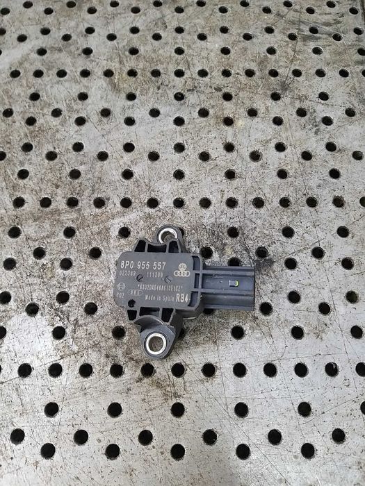 Senzor impact dreapta fata seat exeo 8p0955557