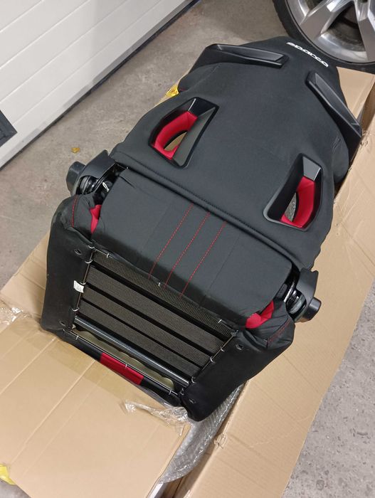 Спортни седалки SPARCO, качествени седалки от Германия,чисто нови