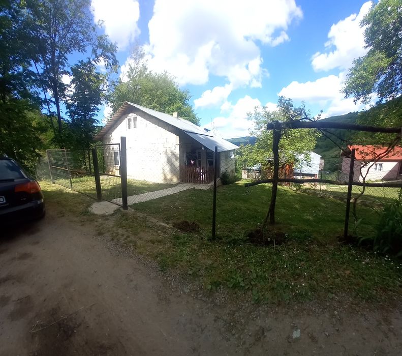 Casa de vânzare în bratca
