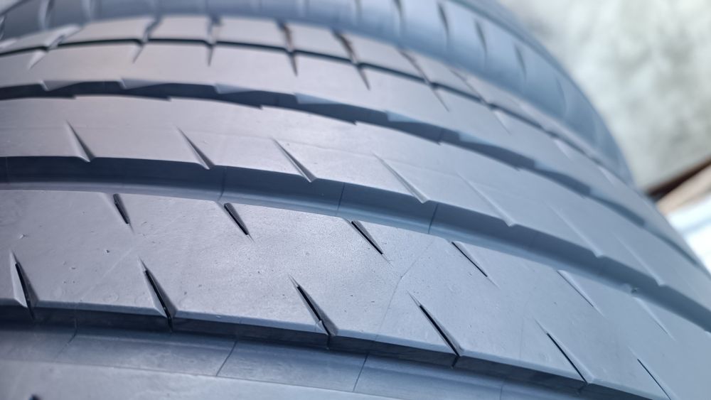 245/45/19 и 275/40/19 Michelin