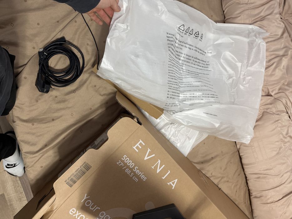 Monitor 240hz ca nou