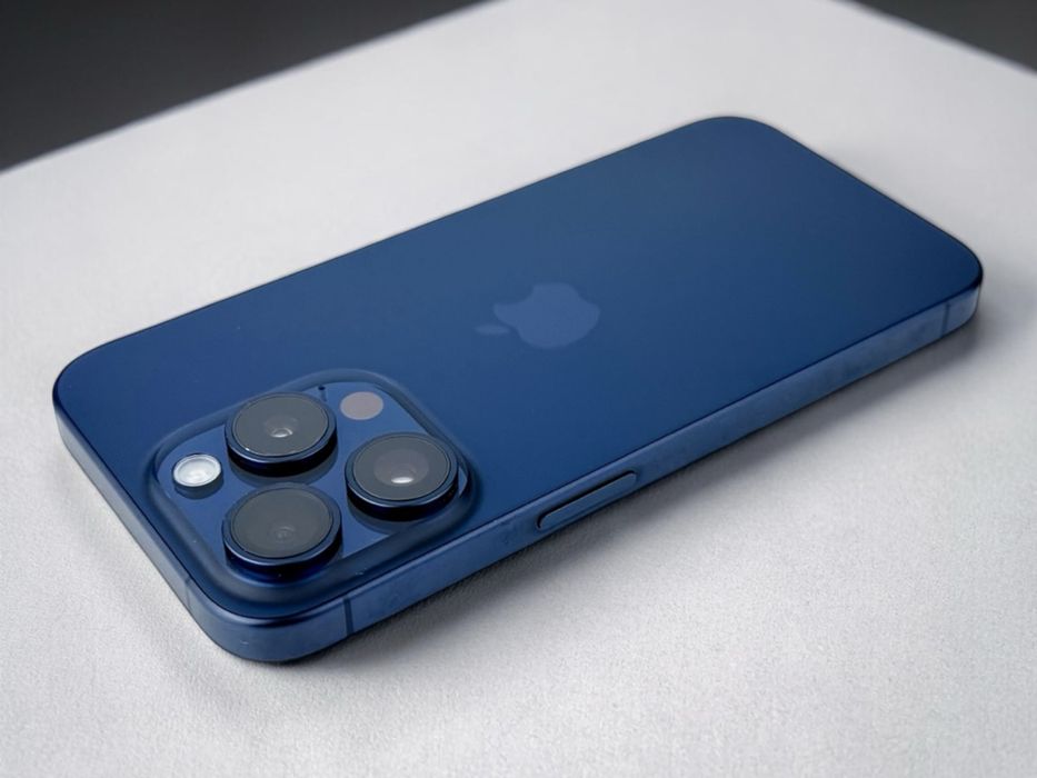 Apple iPhone 15 Pro 128GB Blue Отличен
