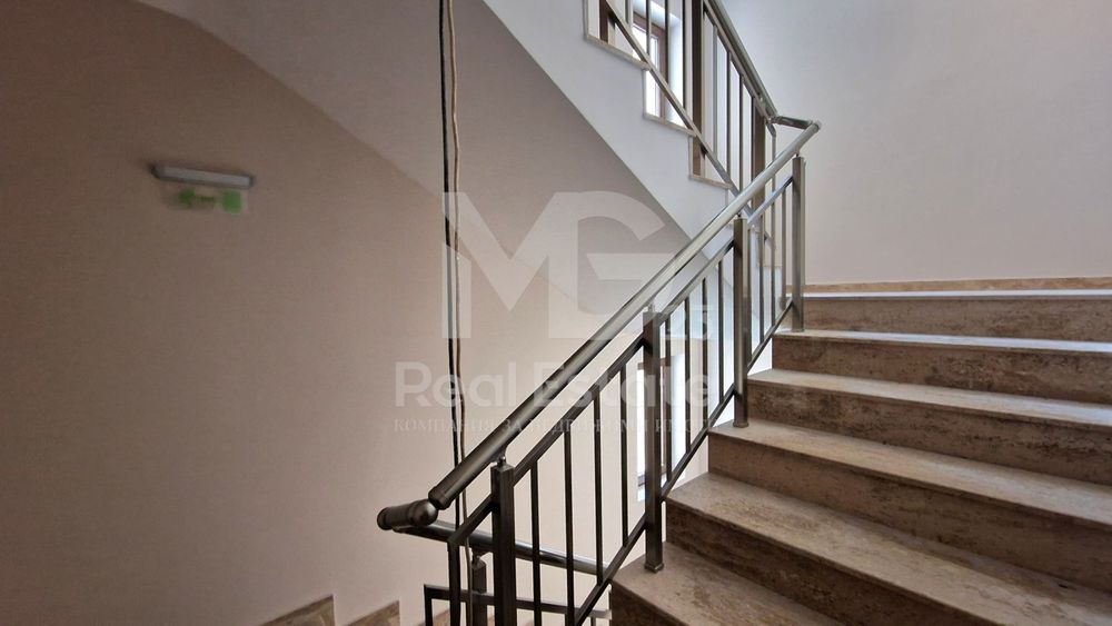 Продава се Двустаен апартамент в Пловдив, Коматево - 87 кв.м за 1303 €/кв.м - Снимка #8