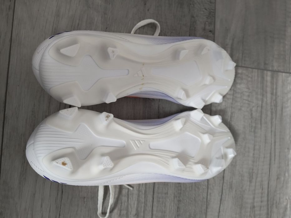 Crampoane Adidas F50 alb