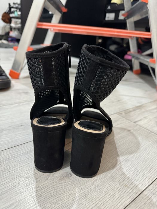 Încălțăminte Stradivarius