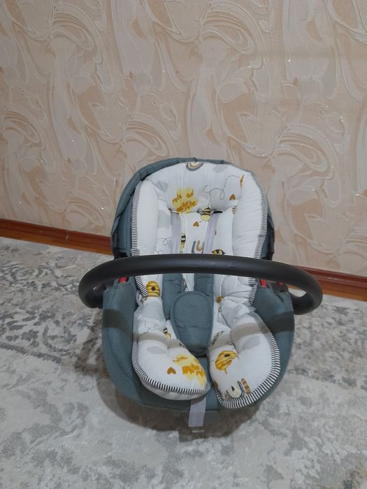 Срочно продаётся новый детский автокресло