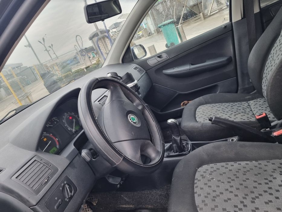 Vând schimb skoda fabia