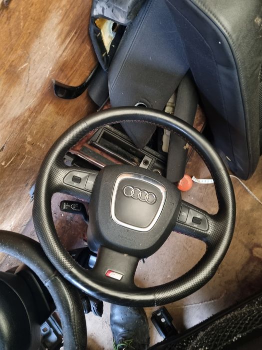 Трилъчев Волан S line за Ауди А6 Ц6 4ф 2006г