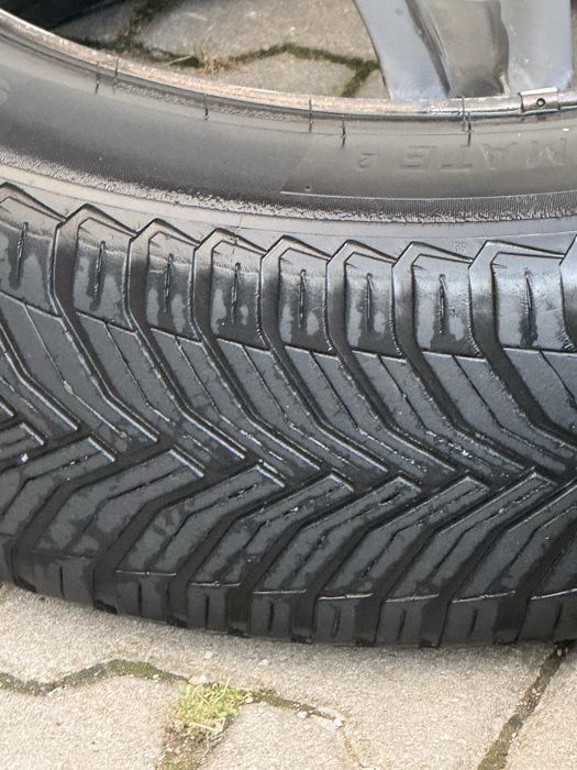 Set roți originale Dacia R15 + Michelin CrossClimate 2 DOT 2024 + capace