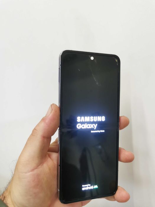 Дисплей за Samsung Galaxy Z Flip 4